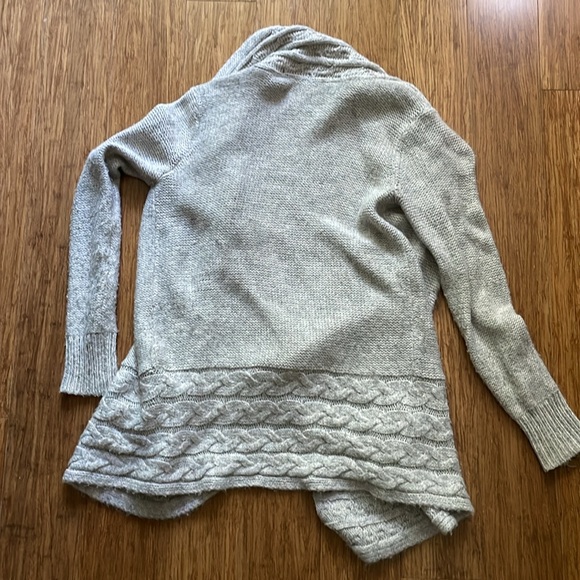 The Limited Cardigan (Scandal Collection) - Picture 4 of 4